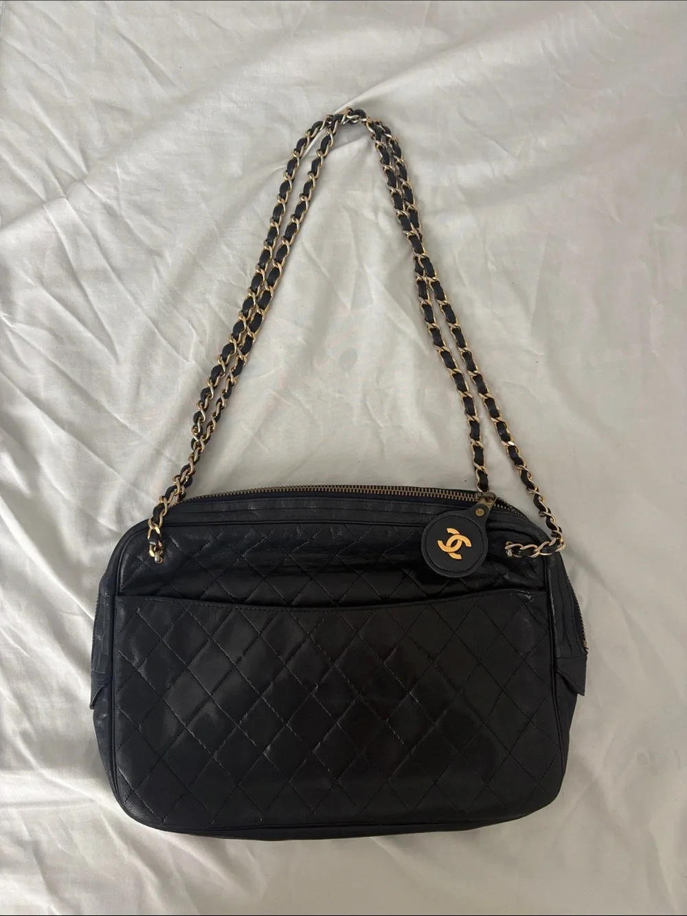 CHANEL Black Quilted Shoulder Bag with Gold-Tone Chain navy blue